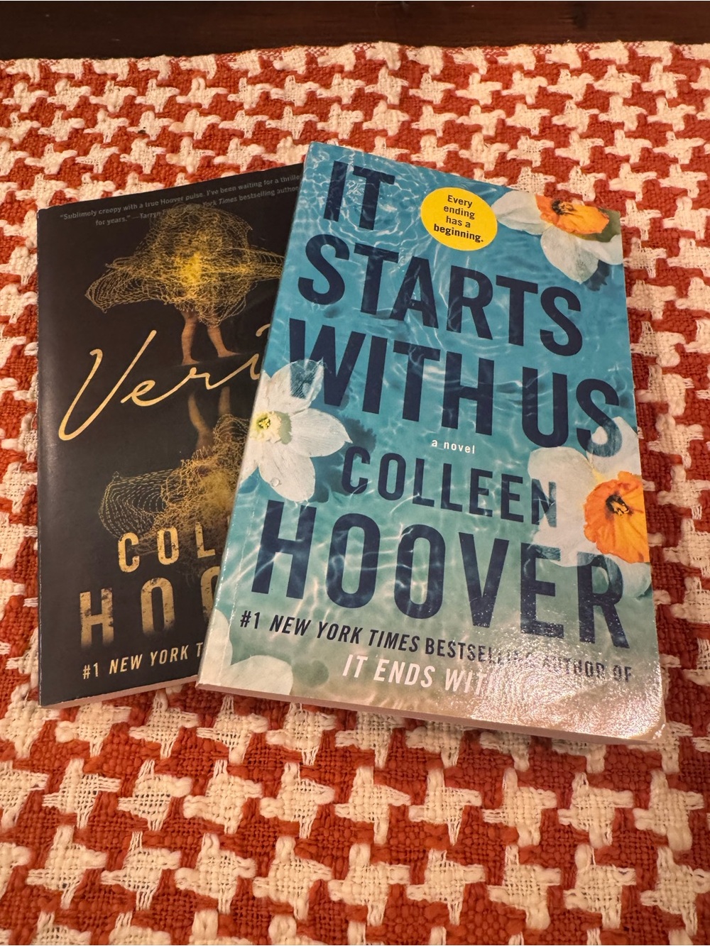 Paperback Novel Set - Colleen Hoover Book Bundle Verity + It Starts With Us Pape